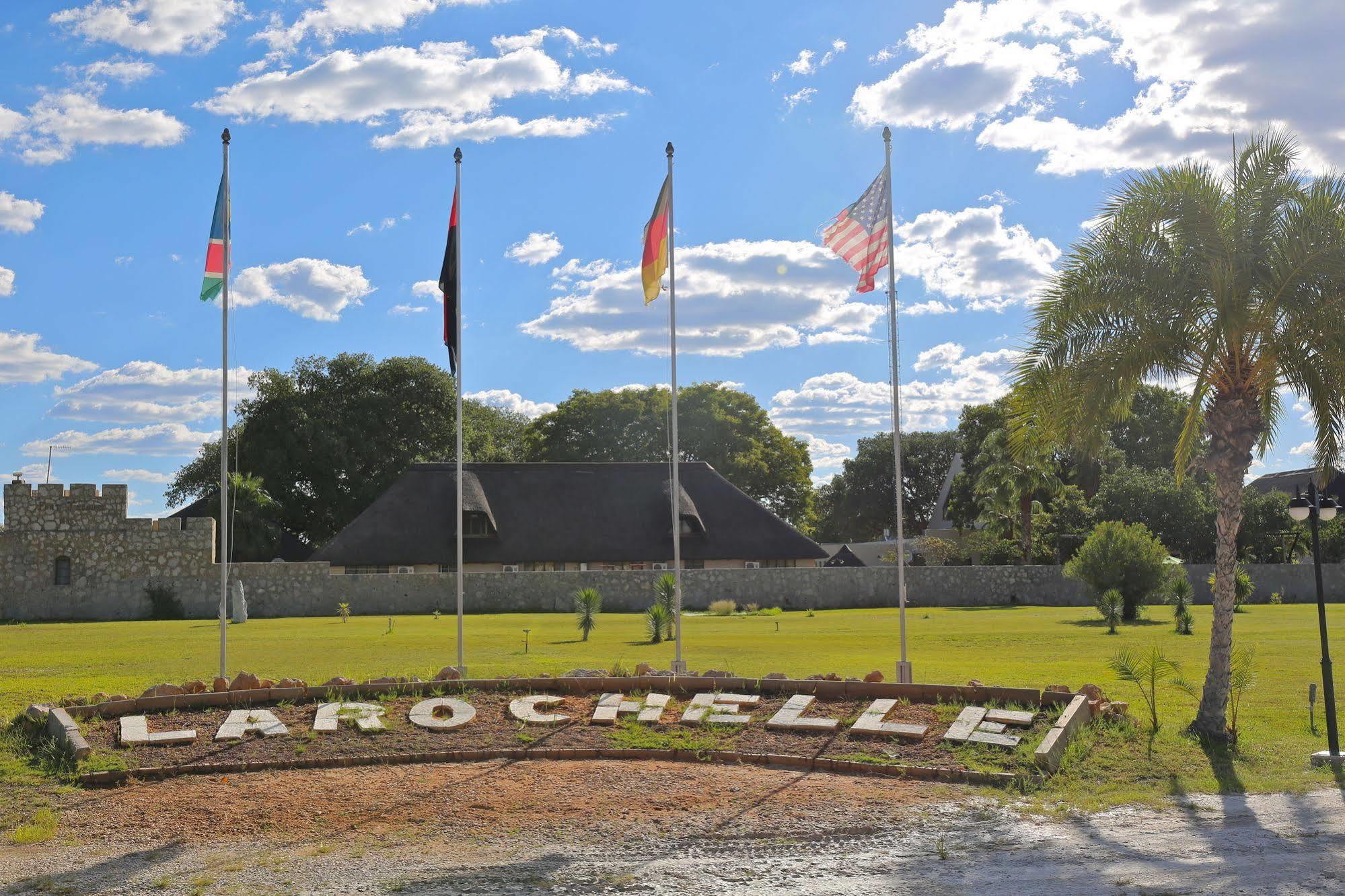 La Rochelle Lodge Okaukuejo Eksteriør bilde